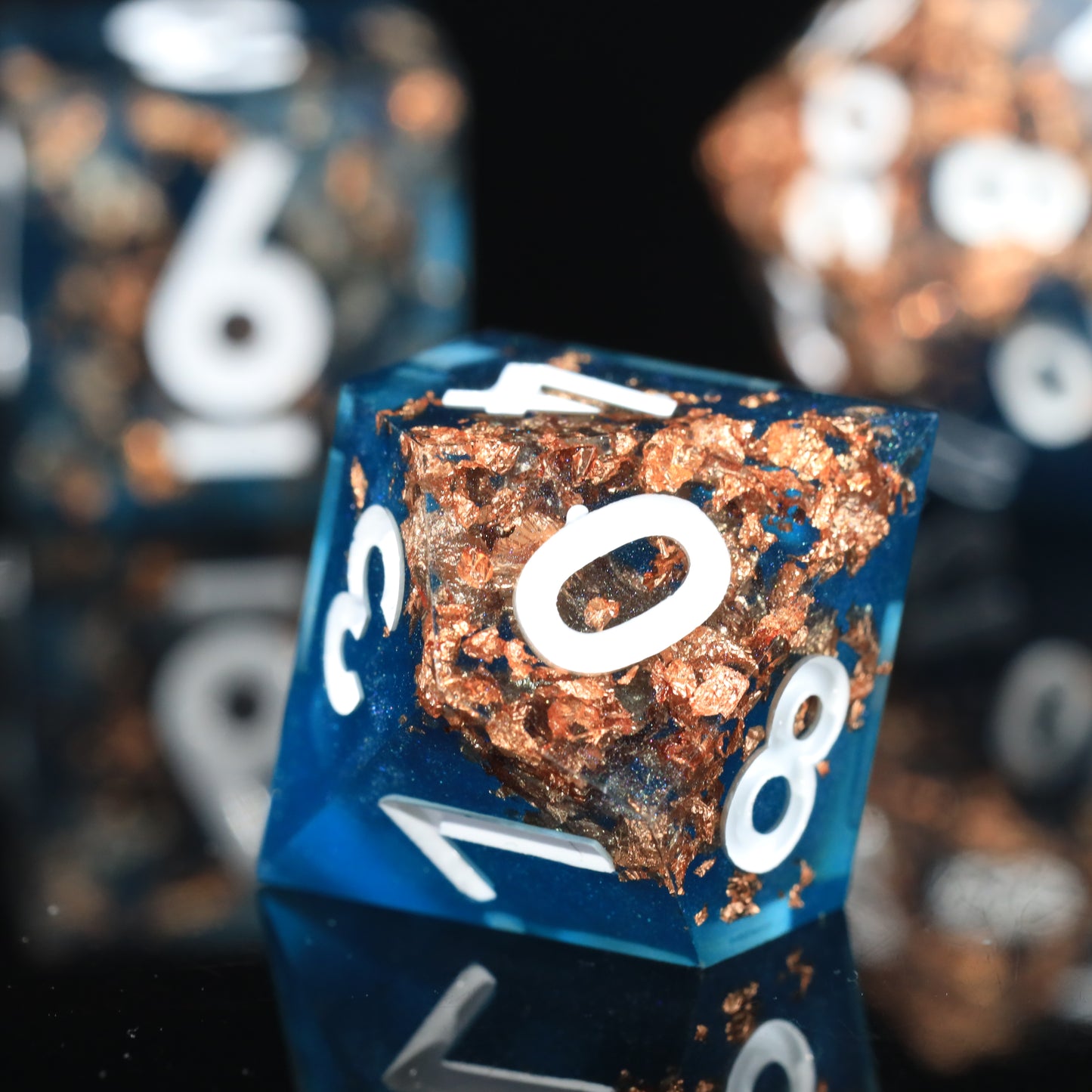 Earth Breaker Handmade Sharp Edge 7 pieces Resin d&d Dungeons and Dragons Dice Set Dice Set