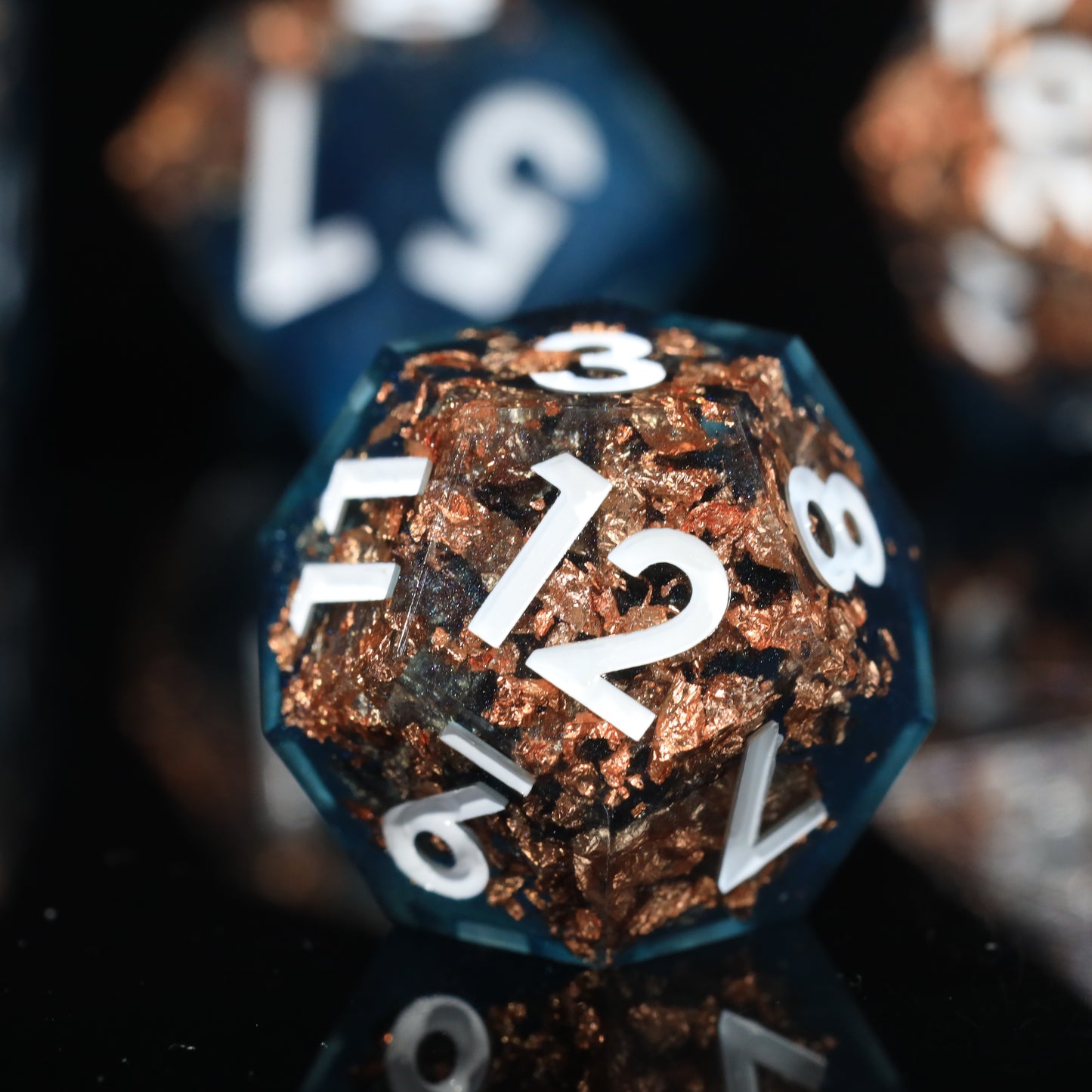 Earth Breaker Handmade Sharp Edge 7 pieces Resin d&d Dungeons and Dragons Dice Set Dice Set