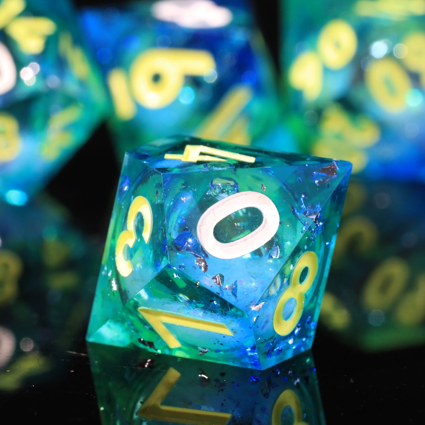 Emerald Garden Handmade Sharp Edge 7 Piece Resin d&d Dungeons and Dragons Dice Set
