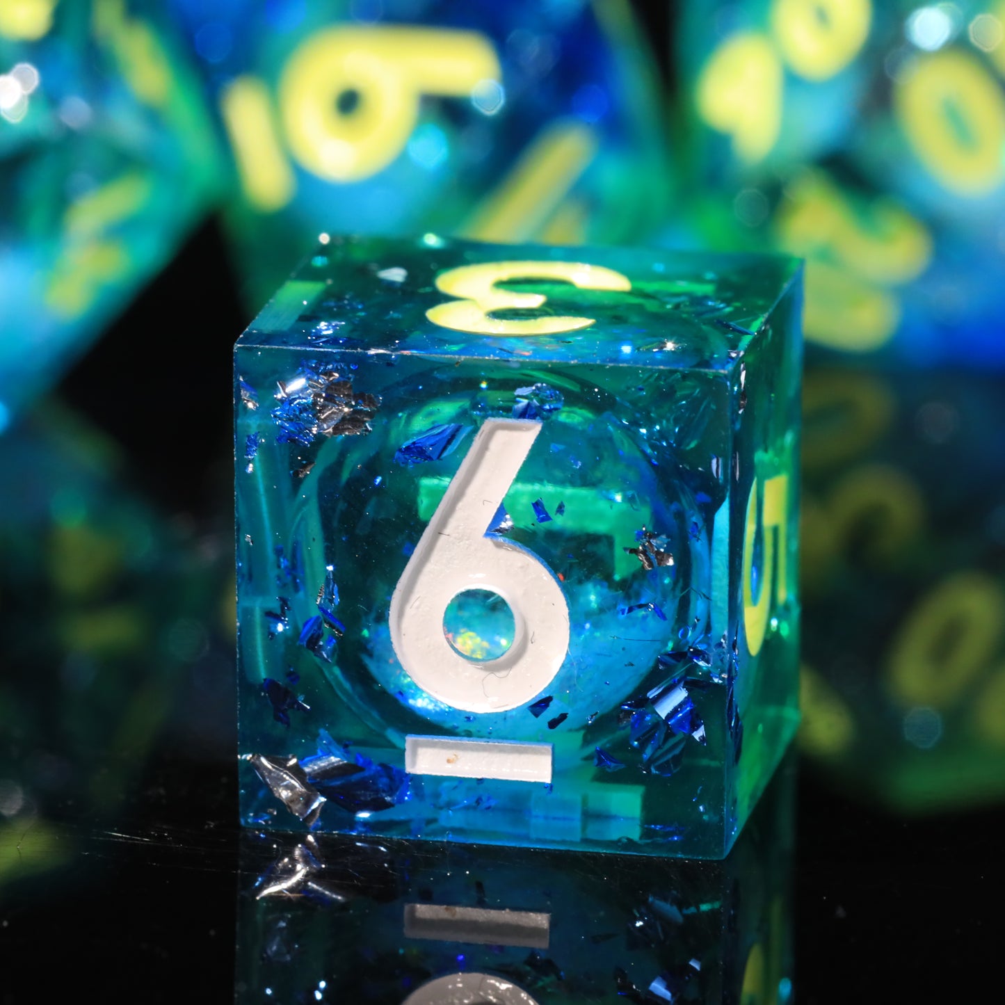 Emerald Garden Handmade Sharp Edge 7 Piece Resin d&d Dungeons and Dragons Dice Set