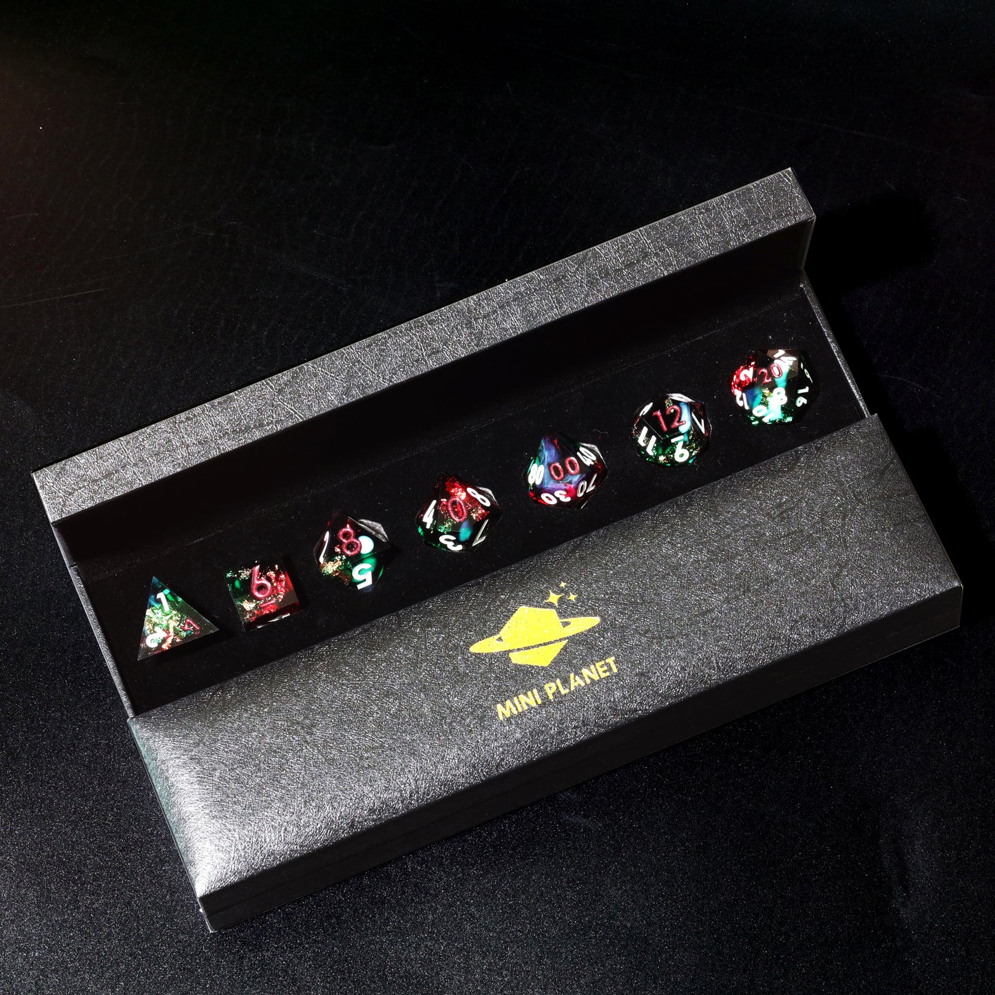 Abyss Handmade Sharp Edge 7 Piece Resin d&d Dungeons and Dragons Dice Set