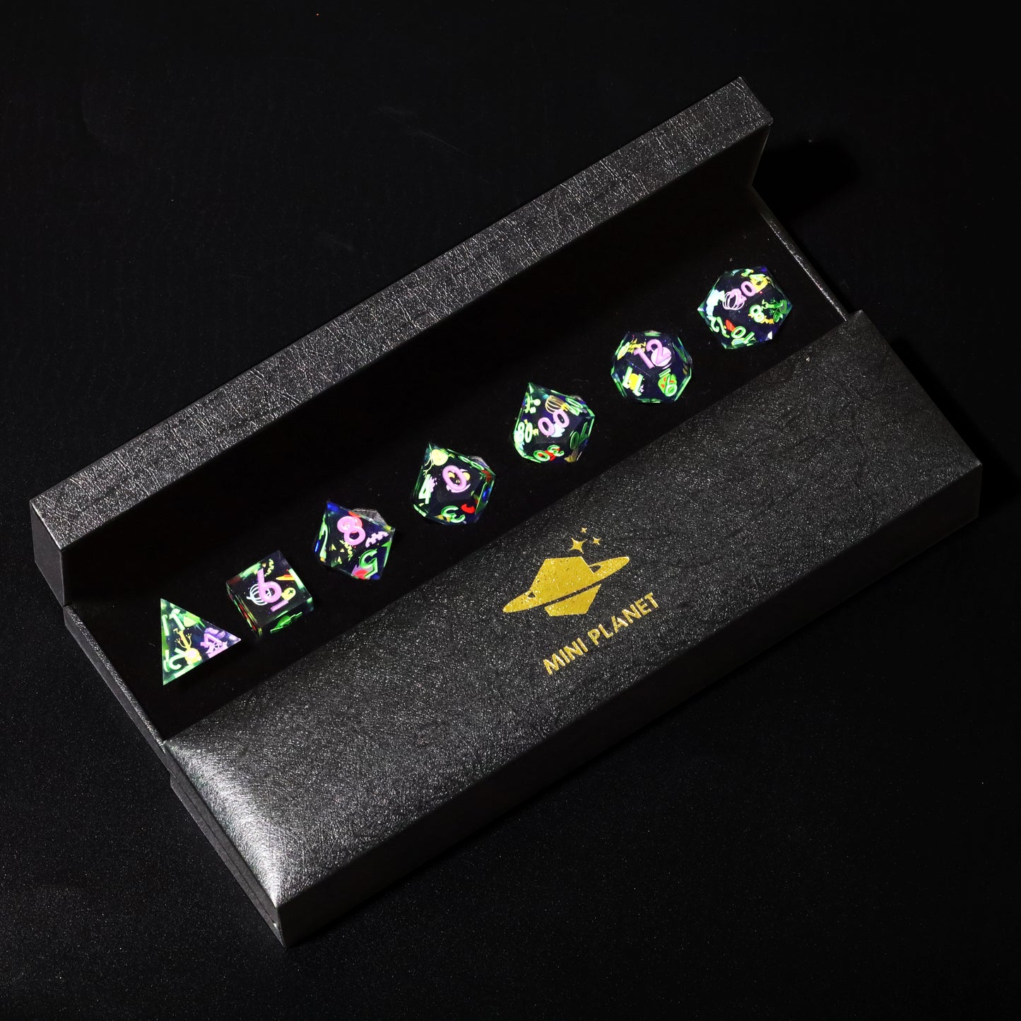 Little Monster Handmade Sharp Edge 7 Piece Resin d&d Dungeons and Dragons Dice Set