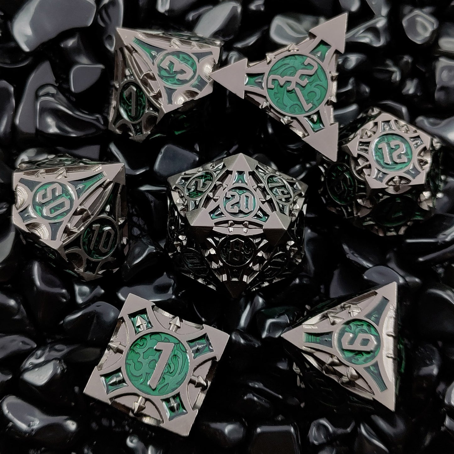 Spectral Gaze: Skull Blood Trace Resin Dice Set