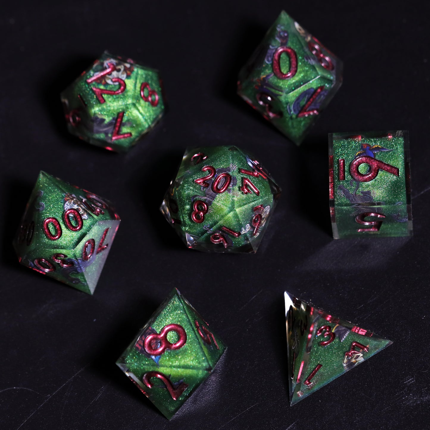 Wild Nature Handmade Sharp Edge 7 Piece Reesin d&d Dungeons and Dragons Dice Set