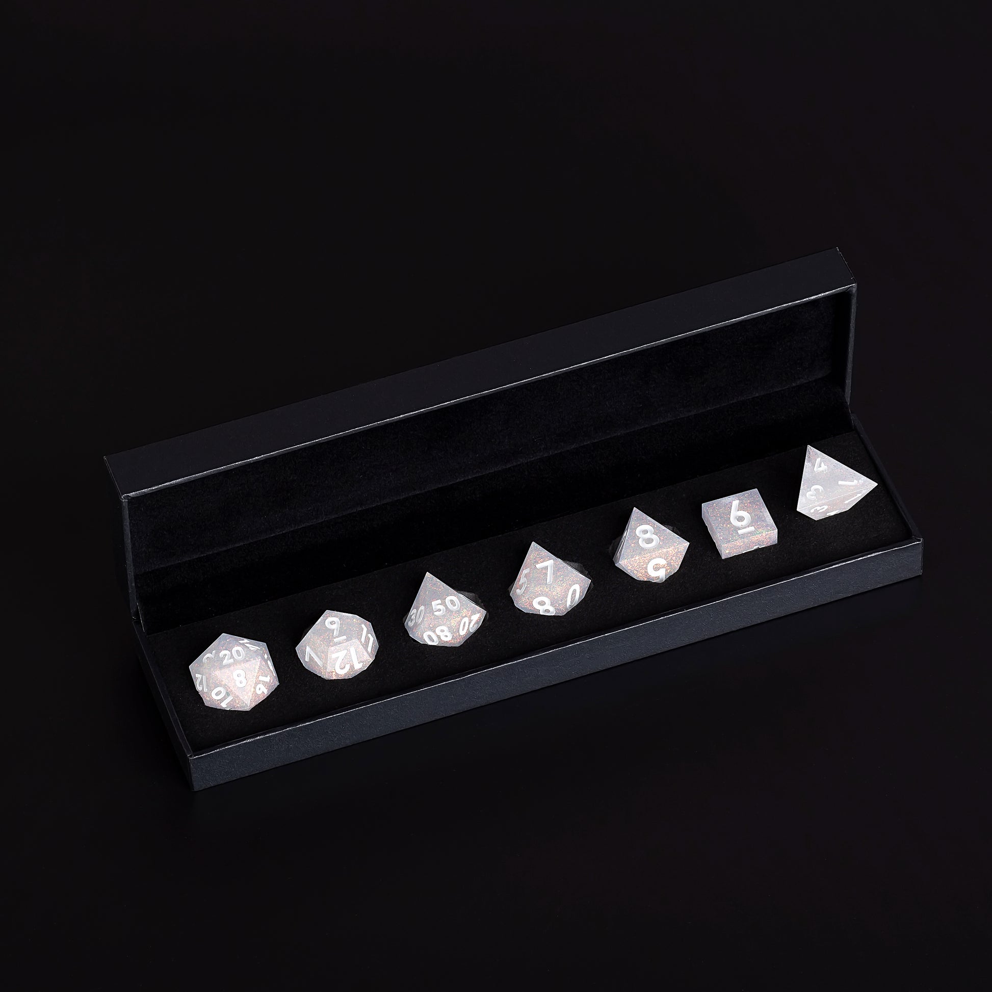 Arctic Snow_package_sharp edge dice